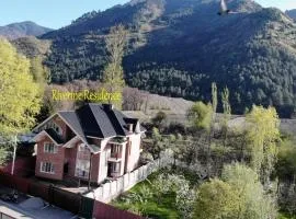 Riverine Residence