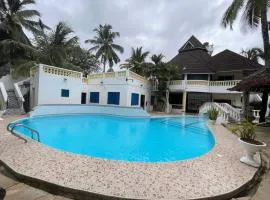 Diani Beach Luxury Retreat with 5 Bedrooms