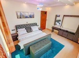 WB Living Luxe