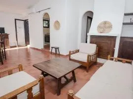 Villa Chiara: Luxury Retreat Steps from the Beach