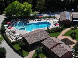 Due Ponti Village, ξενοδοχείο διαμερισμάτων σε Cesenatico