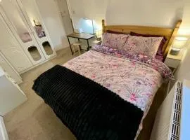 Vernon Place town centre, Vernon Cottage 3-bed with parking, 1A Vernon Court 2-bed with parking, 1B studio no parking, off the High Street next to Sandford Park