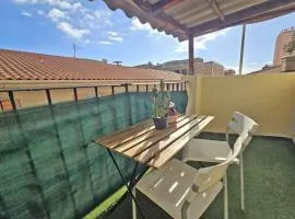 GregBnb - Studio RoofTop 27m2 - Terrasse 14m2 - Climatisé - 5e etage sans ascenseur