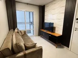Refúgio Perfeito no Boqueirão: Apartamento Moderno a 100m da Praia com Sacada Gourmet e Piscina!