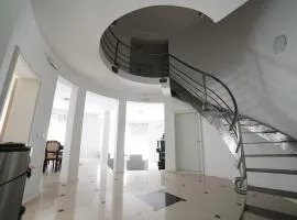 The White House ZR