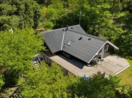 Well-Maintained Holiday Home Close To Ebeltoft Town And Golf Course