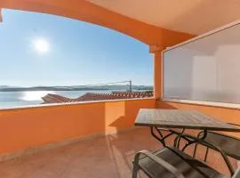 Stunning Apartment In Turanj