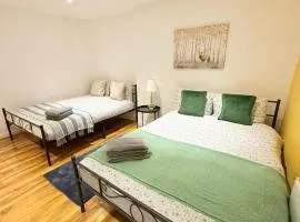 Kensington Guest Rooms 98