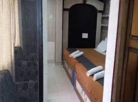 Hotel Raj Empire