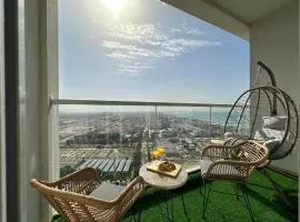 Luxueux Ammenities Tower, Sea View, Near to Beach