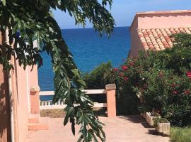 studio proche de la mer 1 chambre, готель у місті Конка