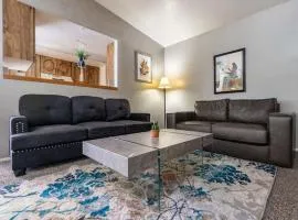 Spacious Pet Friendly Retreat