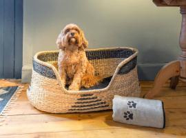 The Unique Cathedral Hideaway，位于斯特灵的酒店