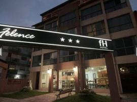 Felence, khách sạn gần Sân bay Santa Teresita - SST, San Bernardo