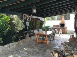 Casa Rural Aldea Chica: Los Caños de Meca'da bir kiralık tatil yeri