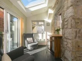 Ivy Mount-Cottage-Dog Friendly-Woodburners