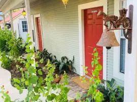 Charming Red Owl Courts Studio