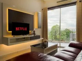 Relaxing 3BR Family Home near Zoo with Netflix WiFi