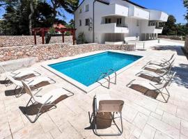 Villa Charisma Gajac, hotel in Novalja