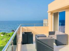 Lux house Calheta São Miguel, vila v destinaci Calheta