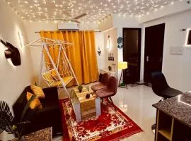Marigold-Luxury Studio