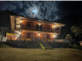 HOTEL EMBRUJO CAMPESTRE, all-inclusive stay in Jardin