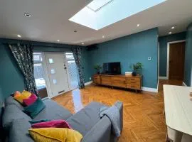 Streatham House - 2 Bedroom - Sleeps 6 - Free WiFi