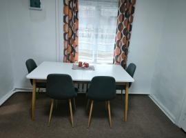 Trumpalaikė kambarių nuoma, hostal en Utena