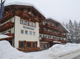 Hotel Rododendro Val di Fassa, hotel en Campitello di Fassa