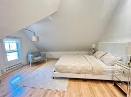 Lovely 1- bedroom Unit in Grimsby