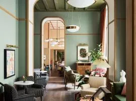 Fidelity Hotel