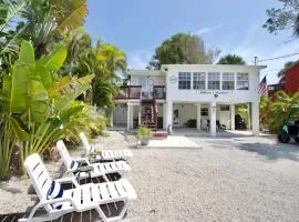 Bikinis & Martinis by Sun Palace Vacations