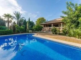 Cas Padrins, villa con piscina privada en Mallorca