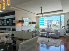 CENTRAL Apartment, 3Beds - Balcony - Parking - 6thFLOOR