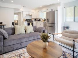Cozy LA Retreat Near USC Steps to Koreatown & Downtown, hotel v Los Angeles