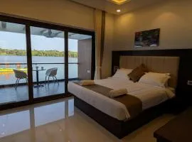 Leelas Coral Creek Inn
