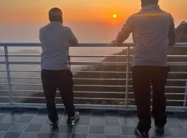 Aravindam House By Vanasthali Kasauli I Open Rooftop & Garden I