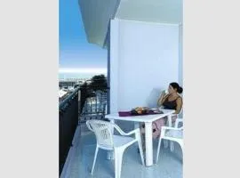 Residenz Regent Beach Wohnung Living für 4 Personen