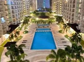 Field Residences Condo Hotel