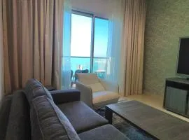Delux Azure Full Seaview & Louvre Museum 1 bedroom apartment