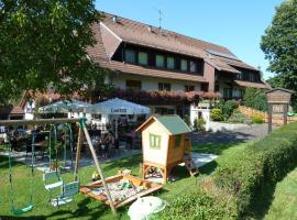 Café-Pension Endehof, готель у місті Oberprechtal