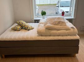 Billund mini hostel room 8 - close to LEGO HOUSE and LEGOLAND, אכסניה בבילונד