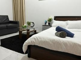 Heart of Abu Dhabi - Luxury Room, asrama di Abu Dhabi