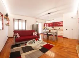 Cozy Design House - 15 Minutes From NAVIGLI-HUMANITAS