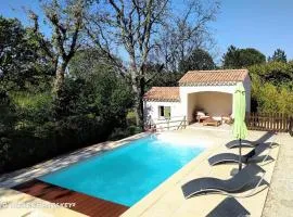 Belle maison avec piscine et terrain entièrement clôturé