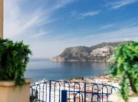 Blue Nautico - penthouse with stunning views of La Herradura