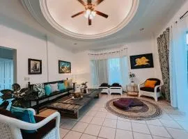 Casa Vista Talisay Overlooking House With Pool cel