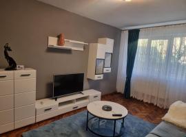 8 MAI Residence, apartamento en Târgu Jiu