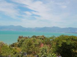 Seascapes, Hotel in Mapua