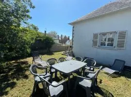 Maison avec jardin près de la mer - FR-1-361-560